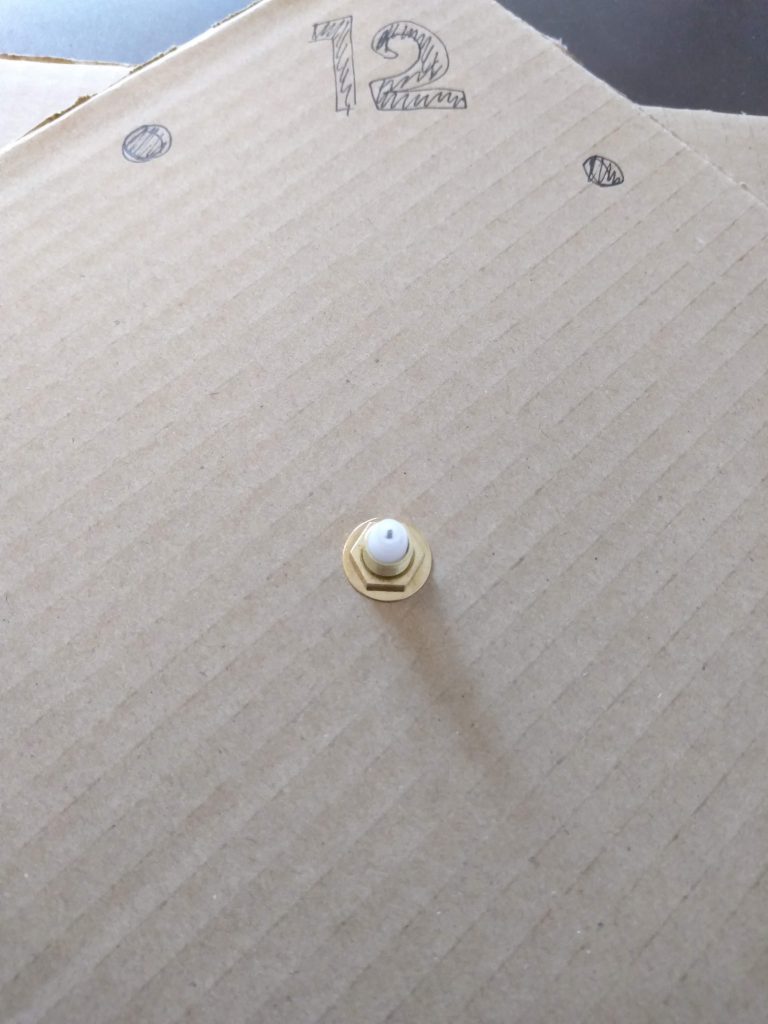 装着３